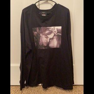 Long sleeve Romeo + Juliet tee PLUS SIZE